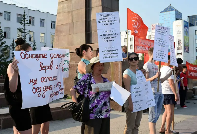 Обманутые дольщики обратились за помощью к врио главы Якутии