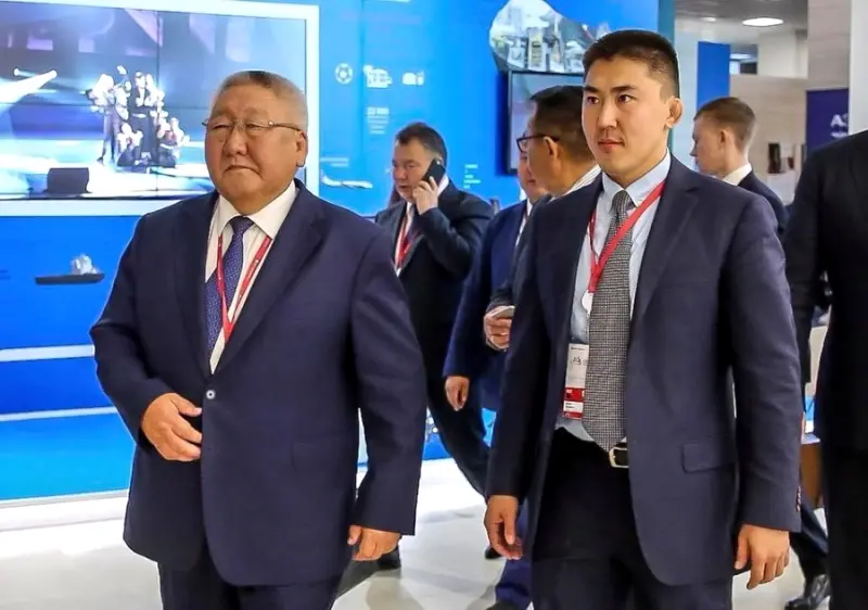 Глава Мининвестразвития Антон Сафронов подал в отставку