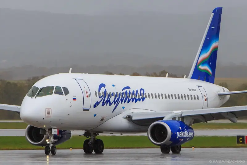 "Ъ": авиакомпания "Якутия" планирует отказаться от SSJ 100