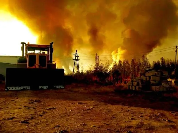 Жителям Накына выдали средства защиты органов дыхания