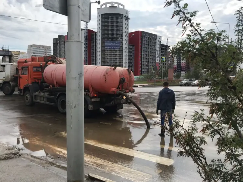 В Якутске завершаются работы по устранению последствий ливня
