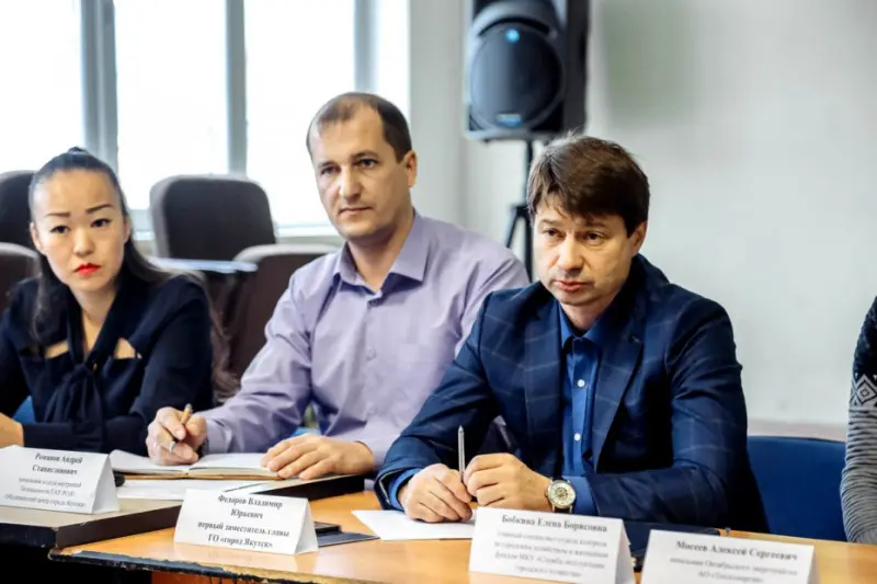 Жители Строительного округа пожаловались Владимиру Федорову на алкоточки