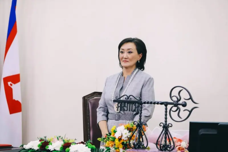 Поздравление главы Якутска с республиканским Днём Матери