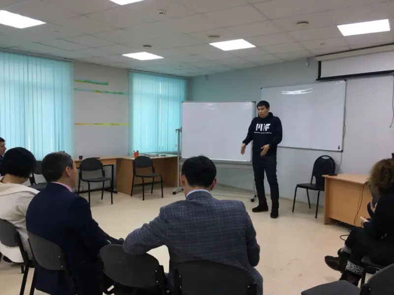 Алмазэргиэнбанк провел форсайт-сессию для своих клиентов-предпринимателей