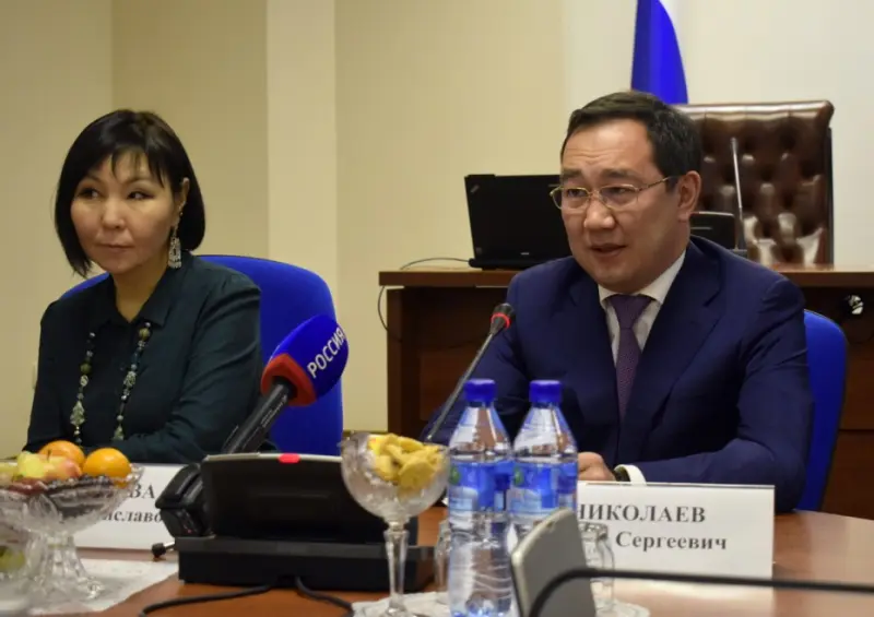 «Ударим по бутлегерам»: Айсену Николаеву предложили расширить время продажи спиртного