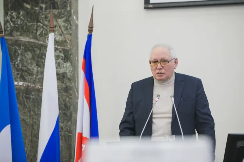 Научно-технический совет обсудил вопросы экологии Якутска и перевода транспорта на газовое топливо