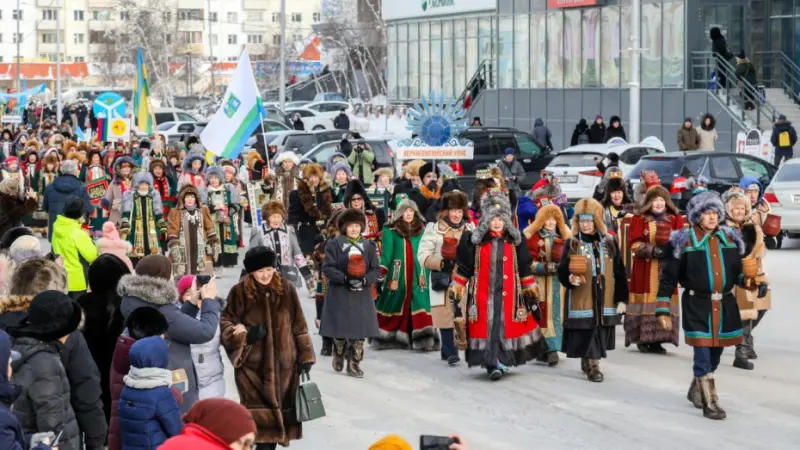 В шествии в День народного мастера приняли участие 1200 человек