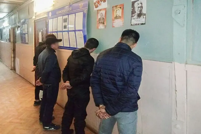 Алкоголь и мобильники попытались незаконно перебросить в колонию №1