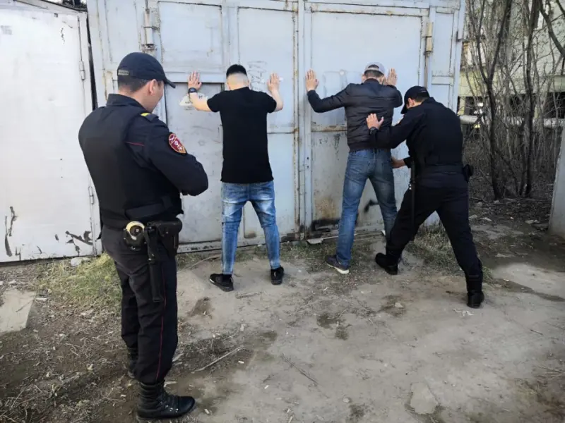 Рецидивисты позарились на телефон женщины