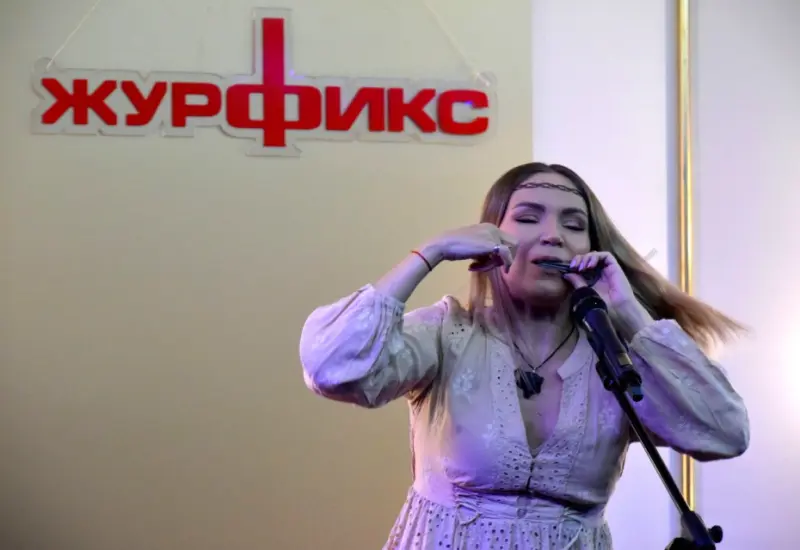 «Журфикс-клаб» в реале: светский журнал организовал встречу со своими героями