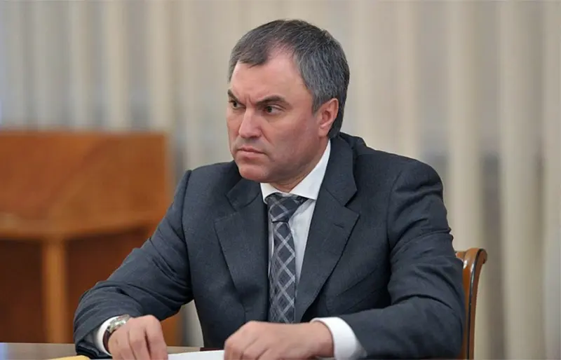 Вячеслав Володин: Надо законодательно обязать застройщиков возводить жилье вместе с социальной инфраструктурой и благоустроенными зонами отдыха