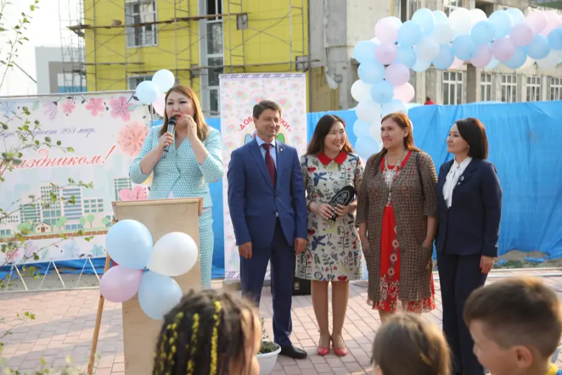 На 203-м микрорайоне открыли новый сквер
