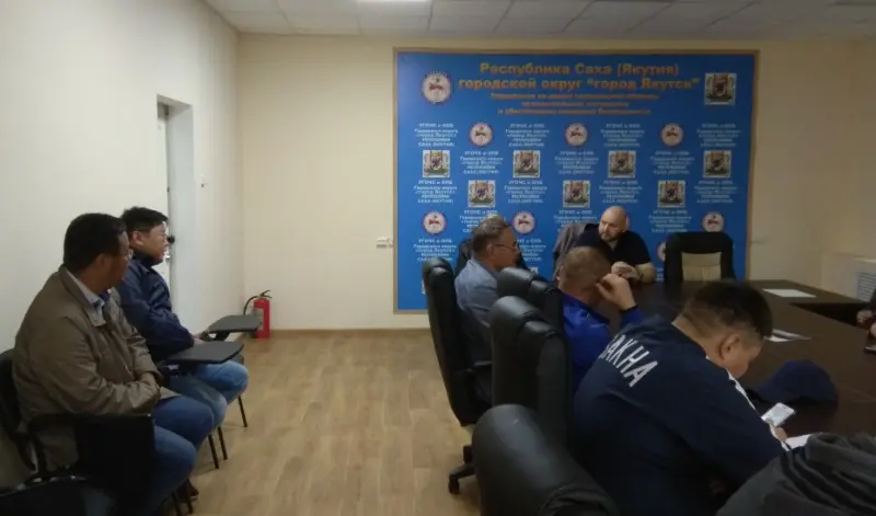 Городские службы устраняют последствия ливня в Якутске в круглосуточном режиме