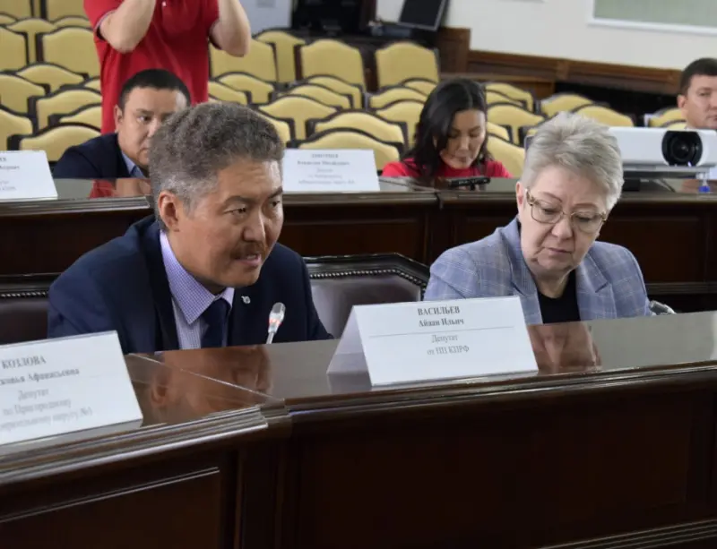«Когда не хватает денег на сады и школы»: депутат Якутска предложил вынести на обсуждение строительство Культурного центра