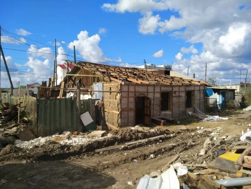 В Якутске начинается снос аварийных, расселенных и пострадавших от пожара домов