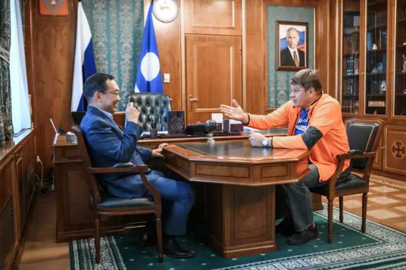 Айсен Николаев встретился с Дмитрием Губерниевым