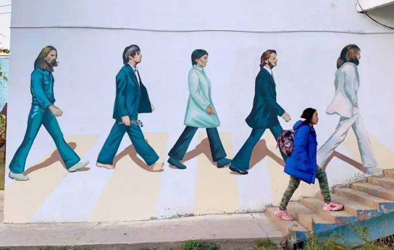 Мэра Якутска включили в состав The Beatles