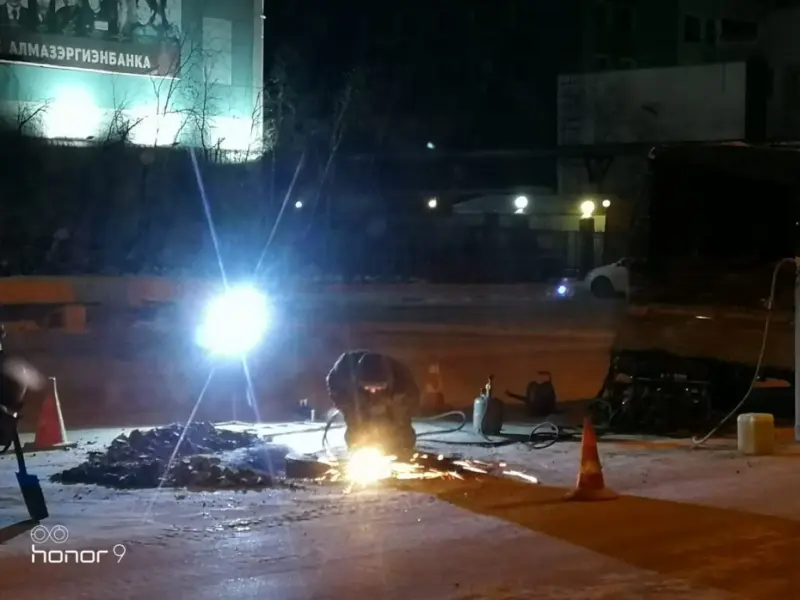 Канализационные люки на дорогах приводят в соответствие стандартам