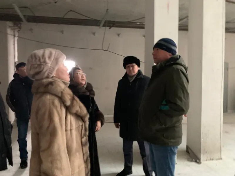 Рабочая делегация ознакомилась с ходом строительства Международной арктической школы