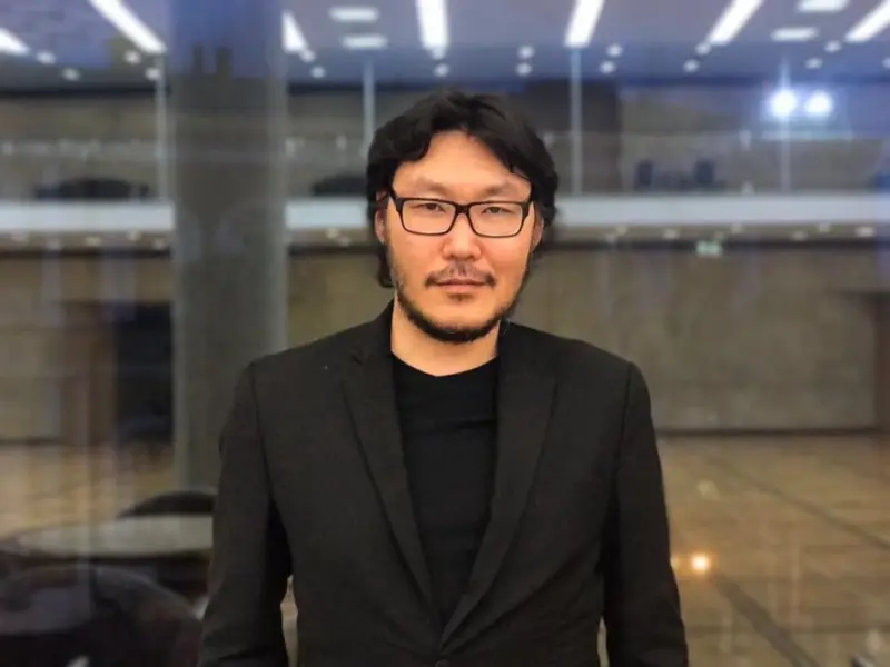 Не «Стоп снято»: Режиссер Костас Марсаан о работе над оперой