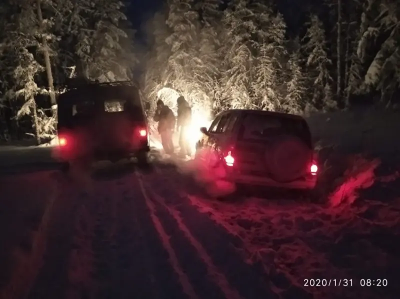 В Нюрбинском районе едва не замерзли два человека, но их спасли