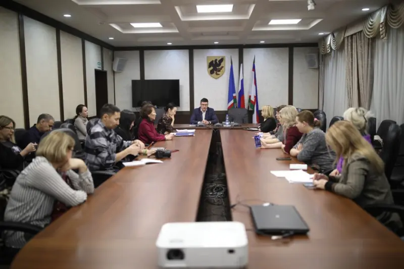 Роман Сорокин встретился с зоозащитниками