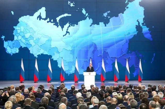 Владимир Путин заявил о дополнительных мерах поддержки семей с детьми