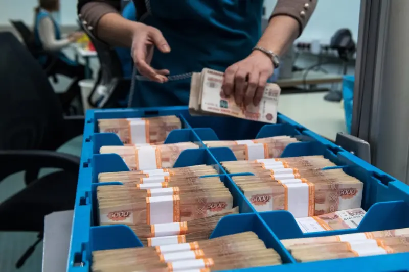 Реальные заработные платы по России вырастут на 2,5% в 2020 году