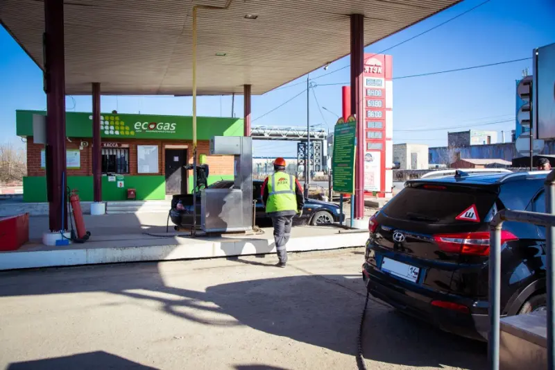 ЯТЭК снижает цену на газомоторное топливо 