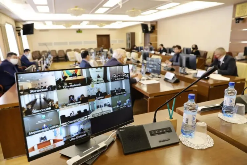 В Якутской городской Думе введена новая форма работы постоянных комиссий
