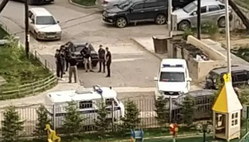 Возбуждено уголовное дело по факту обнаружения новорожденного ребёнка в мусорном баке