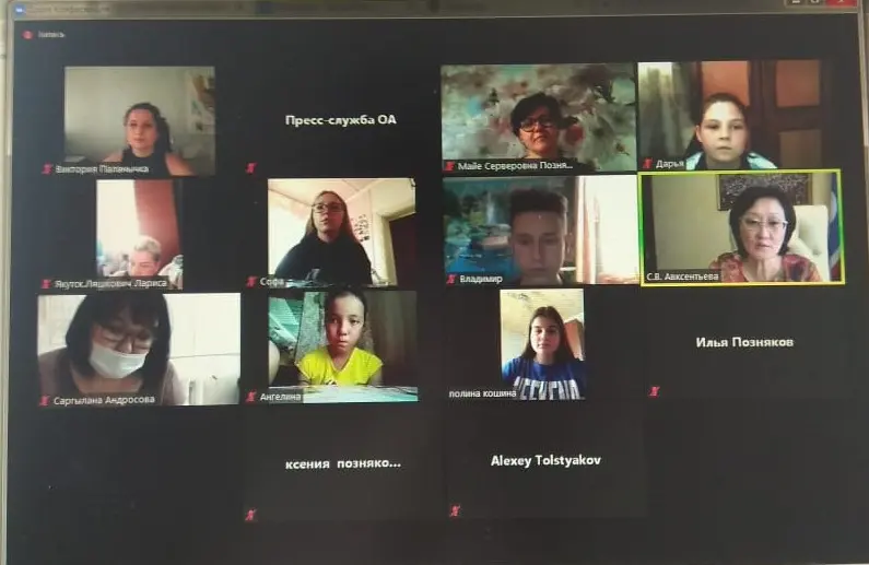 Сардана Авксентьева ответила на вопросы школьников из Табаги