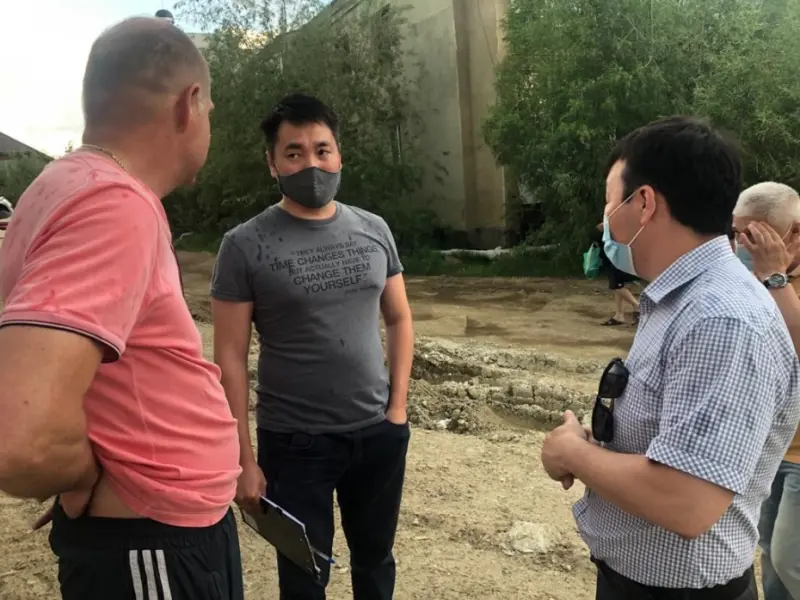 Представители МинЖКХ осмотрели пострадавший дом на улице Автодорожная