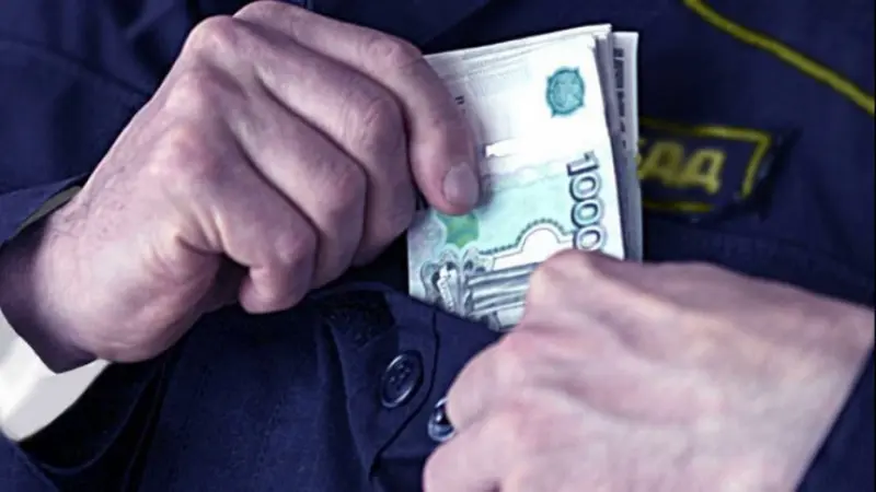 Инцидент со взяткой инспектору ДПС взят на особый контроль руководства МВД по Якутии
