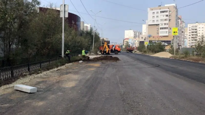 Контроль за дорожниками: От СТК «Алаас» потребовали демонтировать некачественно уложенный асфальт