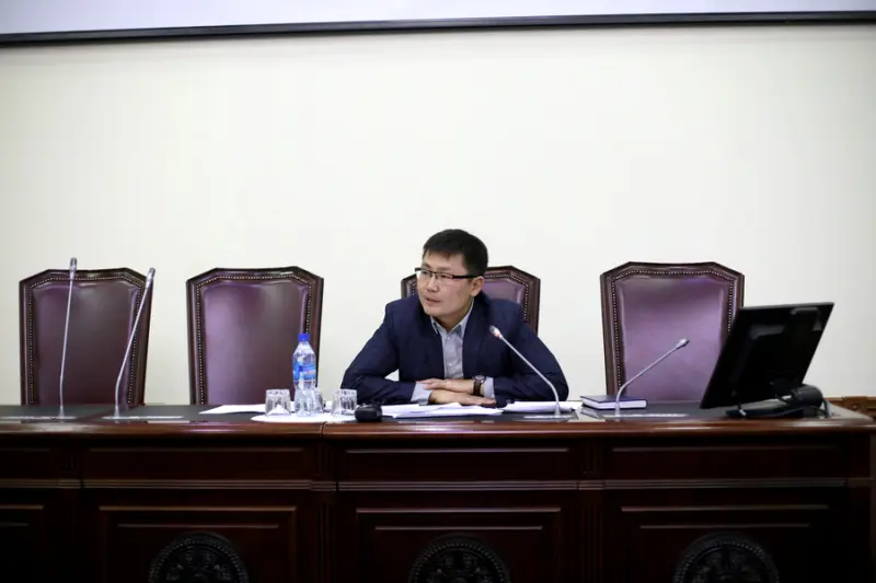 Руководитель МКУ «СЭГХ» Айал Егинов: Если в квартире холодно, просим обращаться в ЕДДС
