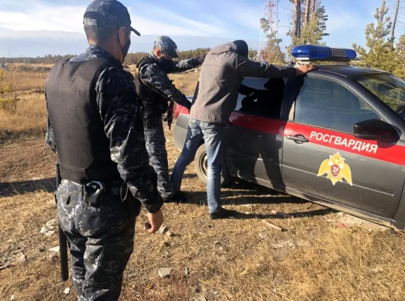 За сутки в Якутске росгвардейцы пресекли два факта незаконного оборота наркотиков