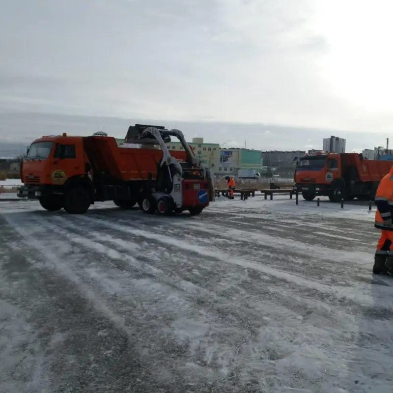 Более 2600 кубометров снега вывезено с улиц Якутска