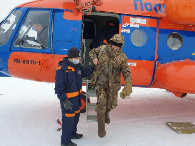 В Кобяйском районе спасены три человека