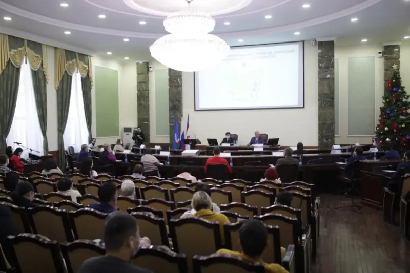 В Якутске состоялись публичные слушания по вопросу укрупнения округов