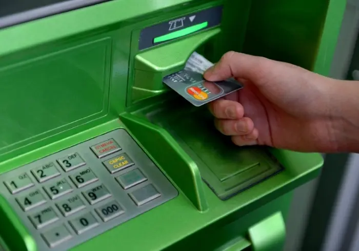 «Сбербанк Первый» увеличил лимиты по кредитным картам до 10 млн рублей