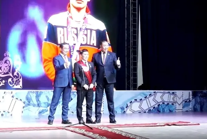 АЛРОСА присвоила алмазу имя Виктора Лебедева