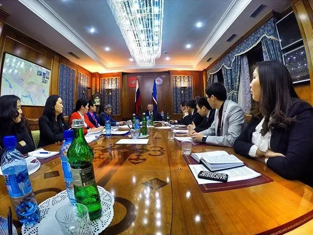 СМИ, общественность и власти встретятся на Дискуссионном клубе