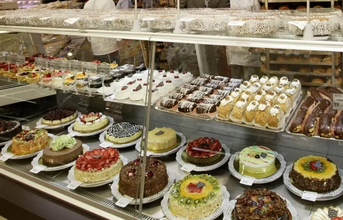 В Мархе и Якутске более 30 детей отравились тортами
