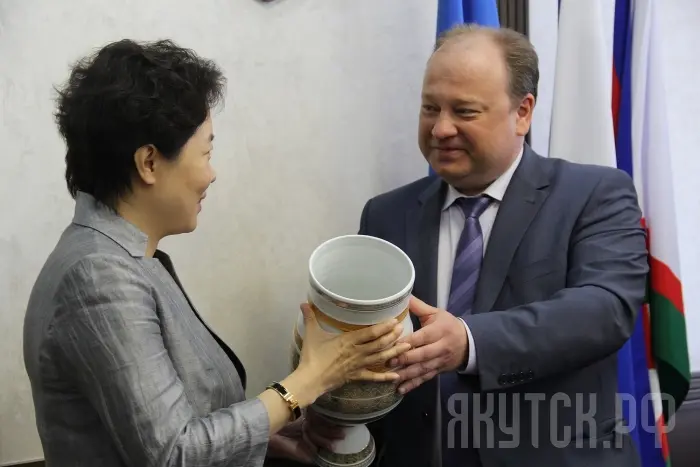 Кто и почему в Якутске выгоняет матерей-сирот с малолетними детьми на улицу?