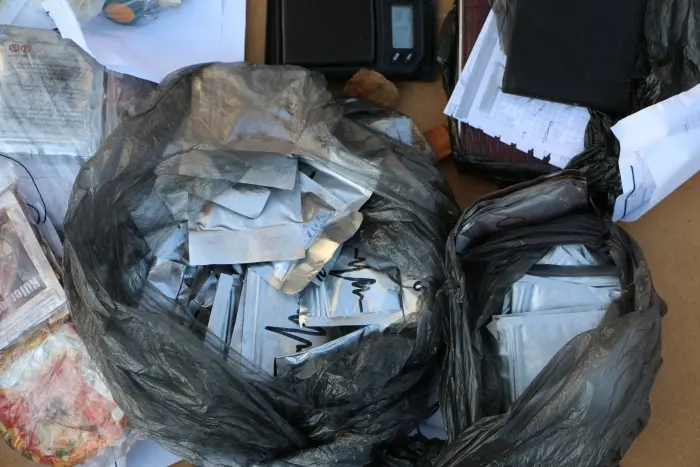 Праздники наркополицейских: анаболики из Белоруссии, три вида спайсов и полтора килограмма дури