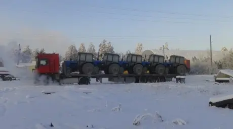 Пять агрошкол Якутии получают трактора от Минсельхоза