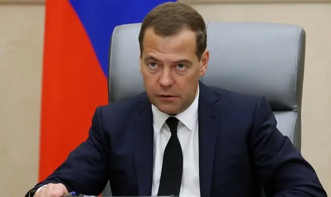 «Ъ»: россиянам могут запретить летать не только в Египет