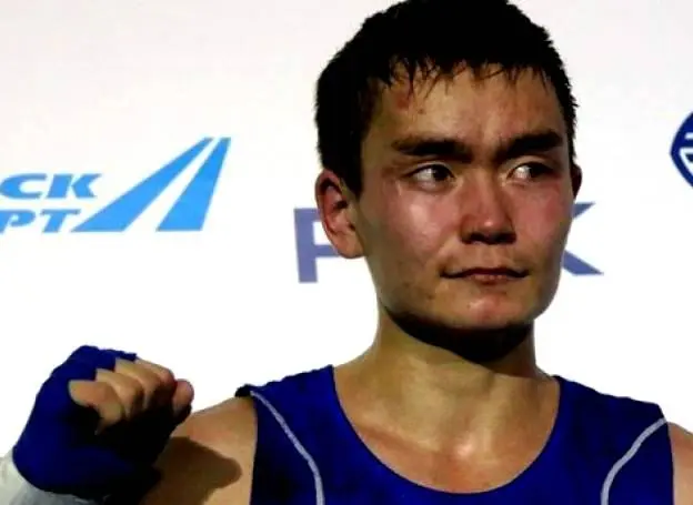 Якутянин Василий Егоров вышел в финал чемпионата мира по боксу