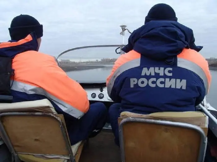 Поиски пропавших в Олекминском районе рыбаков продолжаются